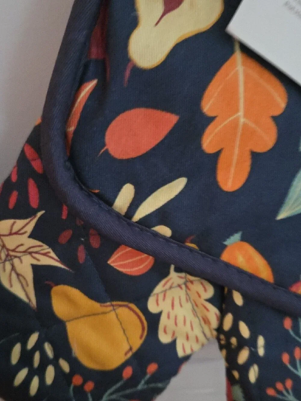Crofton NWT Autumn Leaf Print Kitchen Set - 4 Piece